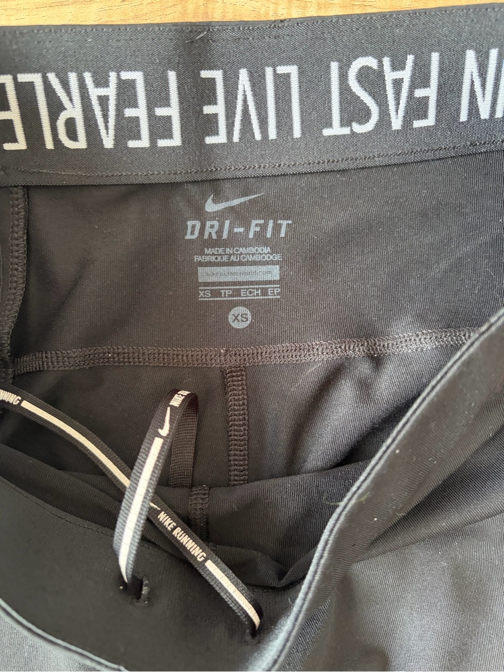 Nike Black capri Performance Leggings with Silver Swoosh - Picture 2 of 2